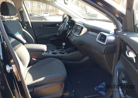 2020 Kia Sorento L/Lx from USA, damaged, VIN 5XYPG4A36LG675666